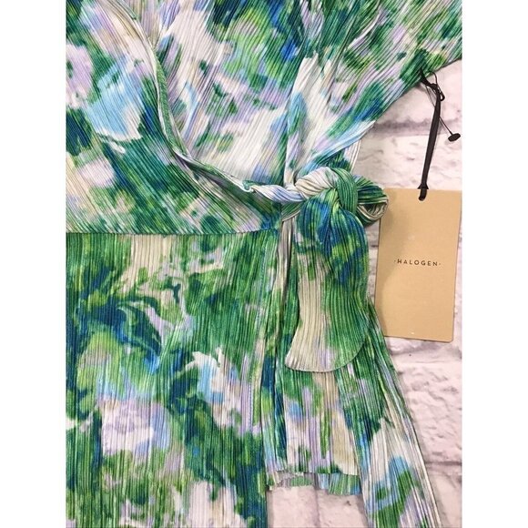 Halogen Wrap Blouse Womens Size Small Textured Short Sleeve V Neck Blouse - Picture 3 of 7